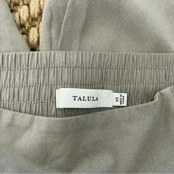 Aritzia Talula Sullivan Wide Leg Crop Culottes size XS - Picture 6 of 9